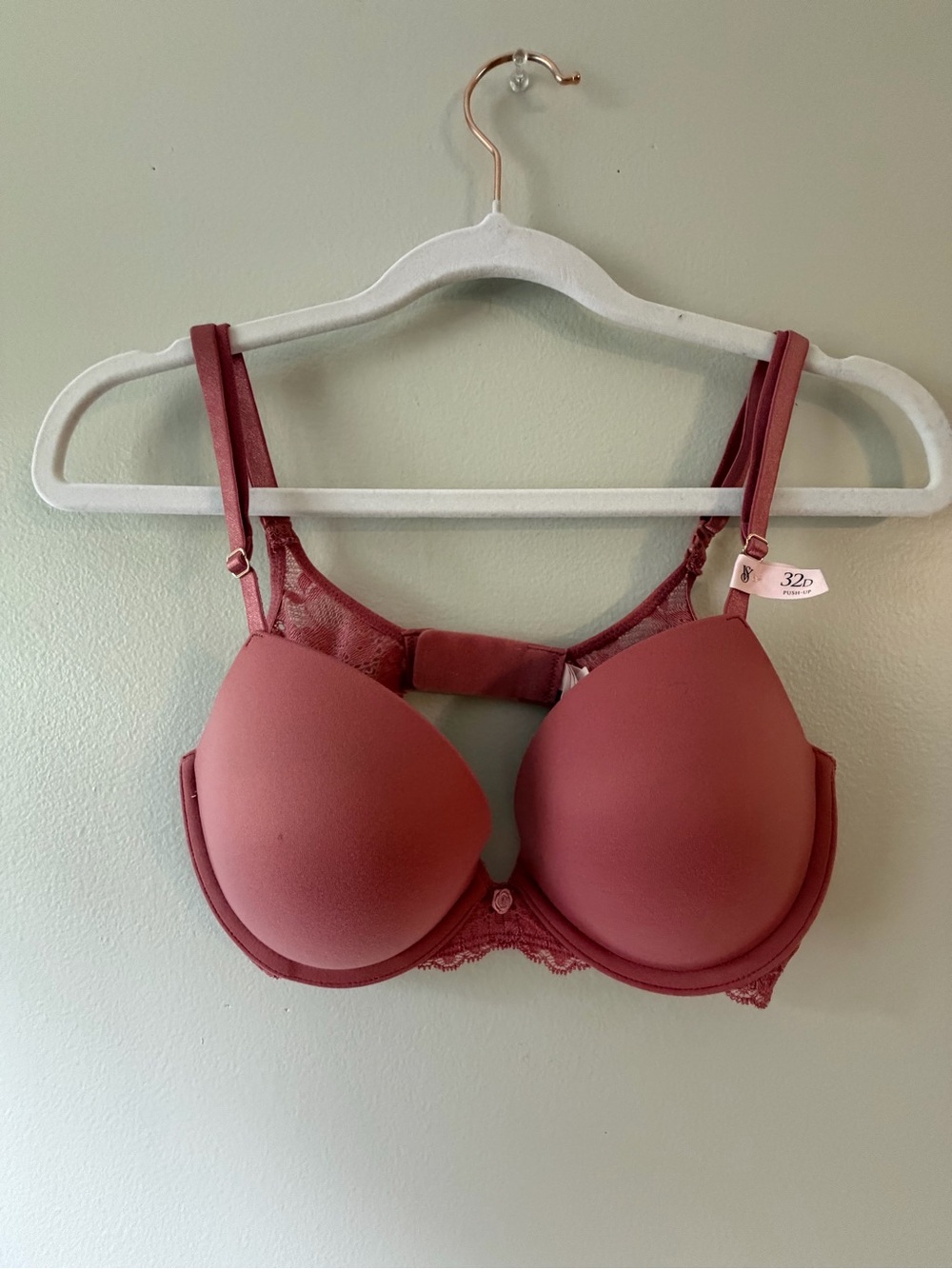 Victoria’s Secret- Dream Angels Mauve Lace-Trim Push-Up Bra